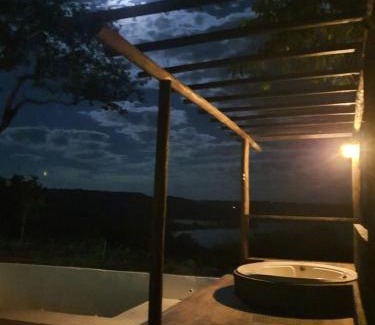 Alexania Casa | RANCHO NATURE piscina e hidromassagem no LAGO CORUMBÁ 4 ALEXANIA