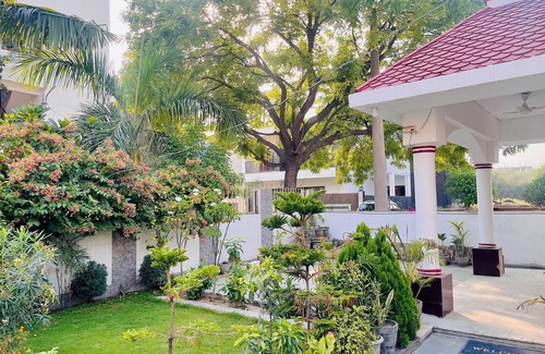 Greater Noida Casa | Rangoon by Grehstay 2BHK Independent House near Expo Mart