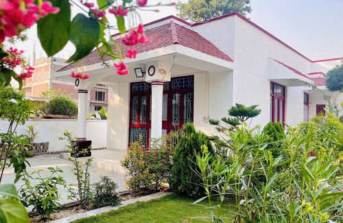 Greater Noida Casa | Rangoon by Grehstay 2BHK Independent House near Expo Mart