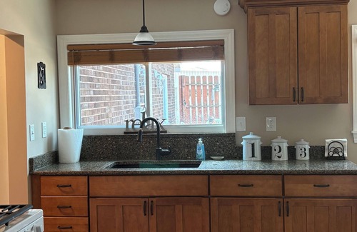 Rapid City Casa | Rapid River Retreat! Home sleeps 6, garage, fire pit