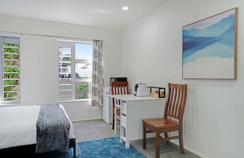 Grafton Casa | Rare Find Large TownHouse 4BR 2Bath Garage