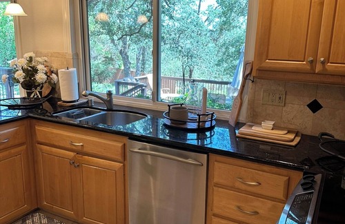 Folsom Casa | Rare Find! Yellow House Sanctuary on Hinkle Creek