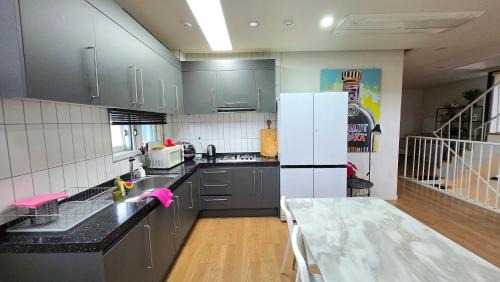 Unseo-dong Casa | Rare House 1