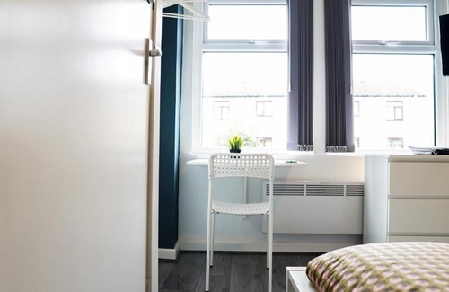 Vauxhall Casa | Rare private room near Centre
