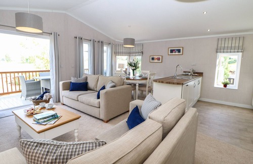 Tunstall Cabaña | RASHIERIGG, pet friendly, with a garden in Catterick, North Yorkshire