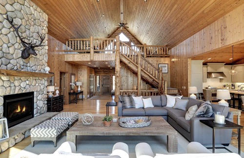 Breezy Point Cabina | ¡CLASIFICADO UNO DE LOS TOP VRBO'S POR LA REVISTA MENSUAL MN! DISEÑADOR INTERIOR PROPIO