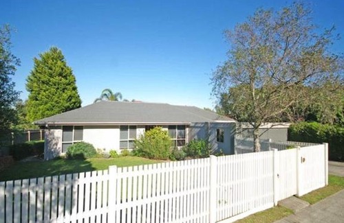 Endeavour Hills Casa | ravenhill house