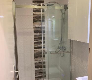 Montlucon Apartamento | RDC 1 - Chambre meublée au cœur du centre ville de Montluçon