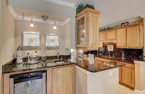 Palmetto Dunes Villa | Recently renovated Golf View Villa w/ Full Kitchen & Private Patio