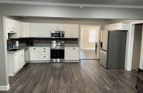 Mustang Casa | Recharge at our family friendly home in Mustang! Close to the airport!