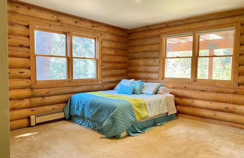 Ponderosa Palisades Casa | Recreation Dream - Beautiful Mountain Home on National Forest Trails