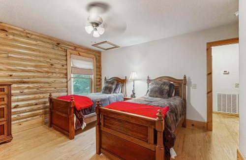 Lake Lure Casa | Red Bird Retreat