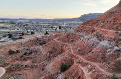 Kanab Casa | Red Canyon Bunkhouse at Kanab - New West Properties