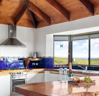 Gnarabup Casa | Red Door - Enjoy Exclusive Front Row Sunsets from the Balcony & Walks to the Surf in Gnarabup
