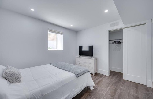 Milton Apartamento | Red Door Oasis