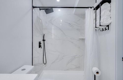 Milton Apartamento | Red Door Oasis