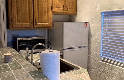 Davie Apartamento | Red Door Retreat