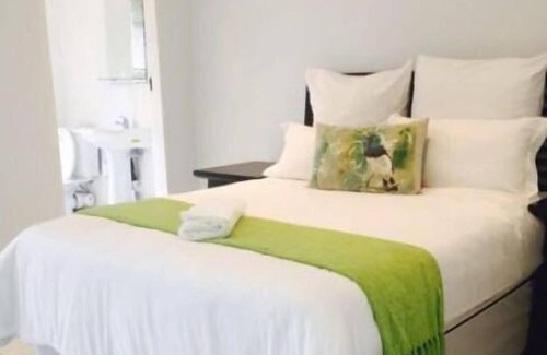 Greater Johannesburg Metropolitan Area Casa | Red Dot Lodge