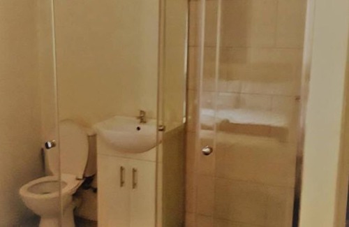 Greater Johannesburg Metropolitan Area Casa | Red Dot Lodge