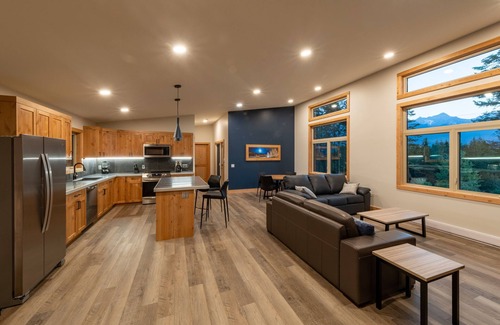 Golden Chalet De Esquí | Red Fox Lodge, 2 bedroom, 2 bathroom with Hot Tub