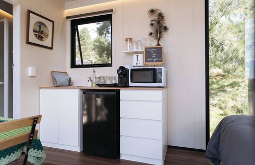 Bungendore Casa | Red Gum at Aranya Acres by Tiny Away