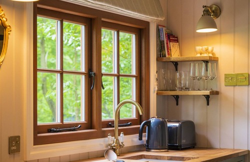 Maidensgrove Apartamento | Red Kite Retreat - Bluebell - Shepherds Hut 1
