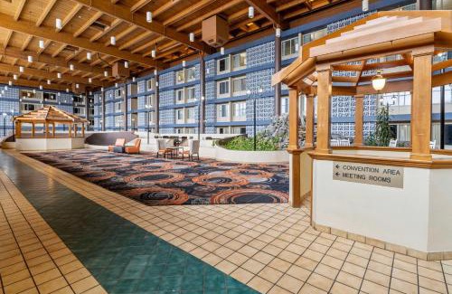 Charlotte Hotel | Red Lion Hotel Charlotte