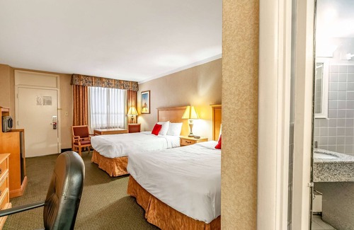 Radnor - Fort Myer Heights Hotel | Red Lion Hotel Rosslyn Iwo Jima