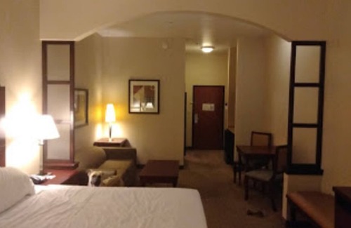 Salmon Creek Casa | Red Lion Inn - Suites 4