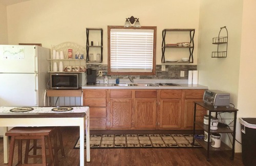 Marshall Cabina | Red Oak Getaway