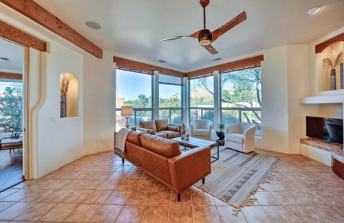 West Sedona Casa | Red Rock Mtn View and Fire Pit Central Sedona Home!
