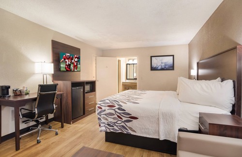 Ferndale Hotel | Red Roof Inn Baltimore South - Glen Burnie