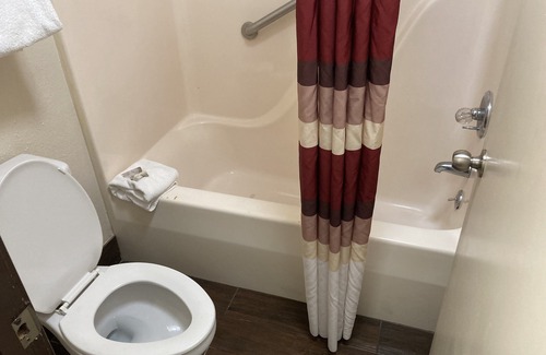 Cookeville Hotel | Red Roof Inn Cookeville - Tennessee Tech