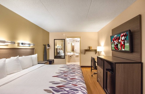 Kalamazoo Hotel | Red Roof Inn Kalamazoo West - Western Michigan U