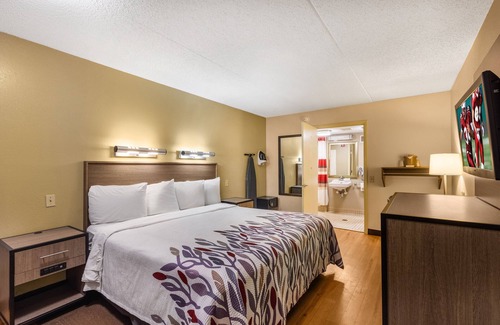 Kalamazoo Hotel | Red Roof Inn Kalamazoo West - Western Michigan U