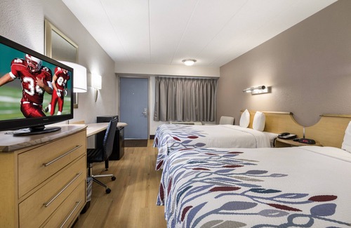 Rockford Hotel | Red Roof Inn Rockford East – Casino District