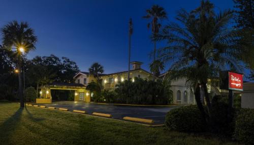 St. Petersburg - Clearwater Hotel | Red Roof Inn Tampa Bay - St. Petersburg