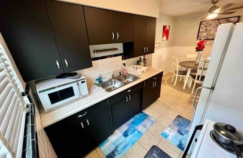 Westwood Apartamento | Red Ruby Spacious 2 Bedroom Apt 1