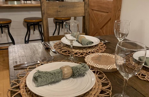 Swannanoa Cabina | Red Stone Retreat-10 Min to Asheville, Game Room, Firepit, Quiet and Secluded