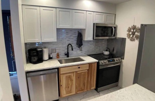 Ellicottville Casa | ❄️Red Stove Retreat @Wildflower - Holiday Valley❄️ Shuttle or Walk to Ski Lift