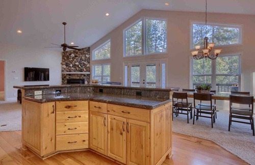 Mariposa Casa | Red Tail Retreat in Mariposa