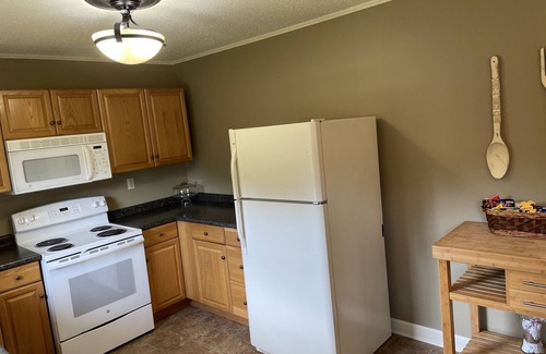 Knoxville Casa | Redbud Retreat*Pets welcome*FENCED yard*close to downtown*