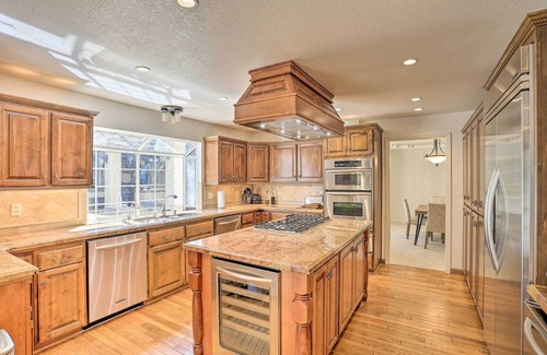 Sunset Casa | Redding Getaway w/ Hot Tub & Outdoor Kitchen!