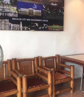 Bacolod Hotel | RedDoorz at Rio Bella Lacson St Bacolod