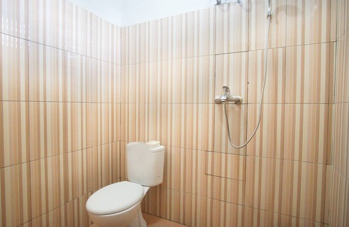 Kotaraja Casa | RedDoorz near Mall Abepura