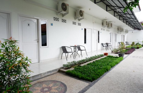 Mataram Casa | RedDoorz near Mataram University