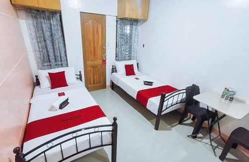 Iloilo Casa | RedDoorz near SGM Condotel Villa Beach Iloilo