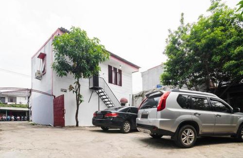 South Tangerang Casa | RedDoorz near Universitas Pamulang