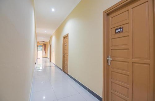 Banjarbaru Casa | RedDoorz Plus near Syamsudin Noor Airport 3