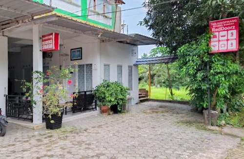 Tanjung Pinang Hotel | RedDoorz Syariah near Tanjung Pinang City Center